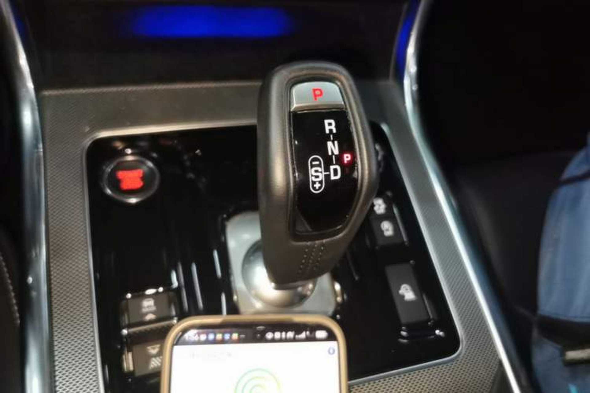 Used Jaguar XEL 2020 2.0T 200PS R-DYNAMIC Youth Sports Edition Gear Lever