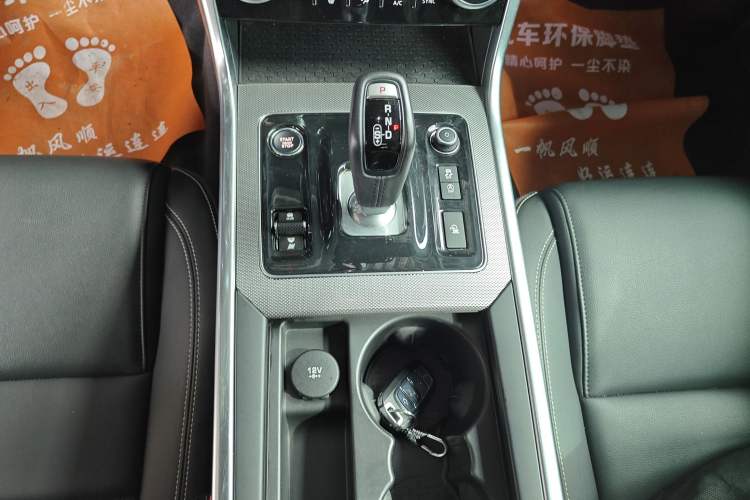 Used Jaguar XEL 2020 2.0T 200PS R-DYNAMIC Youth Sports Edition Gear Lever