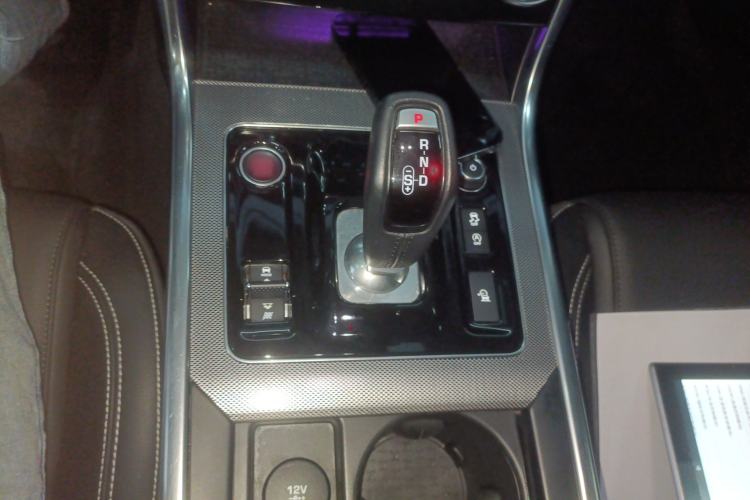 Used Jaguar XEL 2020 2.0T 200PS R-DYNAMIC Youth Sports Edition Gear Lever