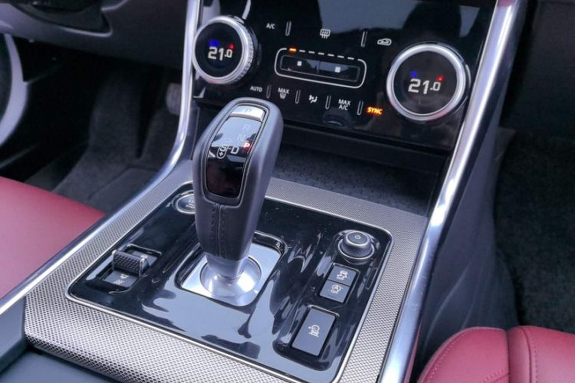 Used Jaguar XEL 2020 2.0T 200 PS R-DYNAMIC S Advanced Sport Edition Gear Lever