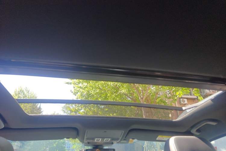 Used Jaguar XEL 2020 2.0T 200 PS R-DYNAMIC S Advanced Sport Edition Headliner