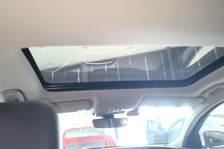 Used Jaguar XEL 2020 2.0T 200 PS S Advanced Elegance Edition Headliner