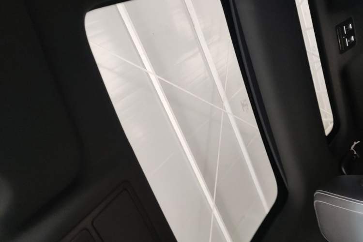 Used Jaguar XEL 2020 2.0T 200 PS R-DYNAMIC S Advanced Sport Edition Headliner
