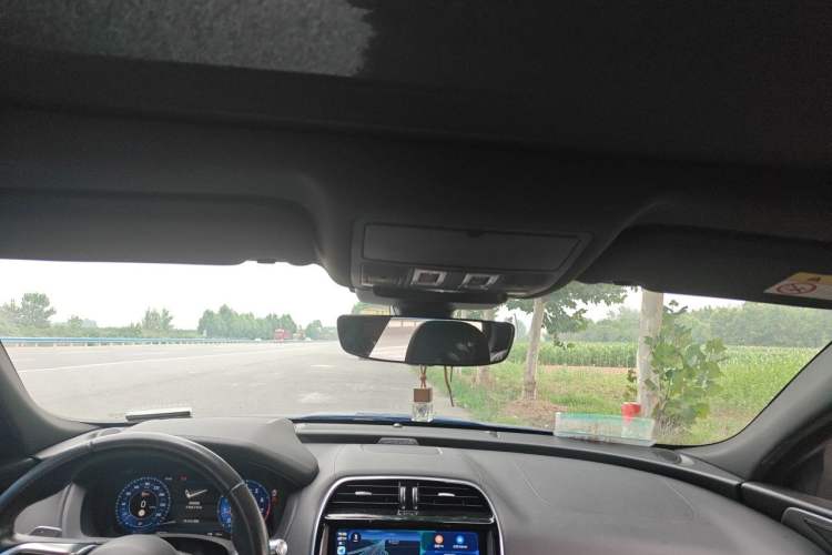 Used Jaguar XEL 2020 2.0T 200 PS R-DYNAMIC S Advanced Sport Edition Headliner