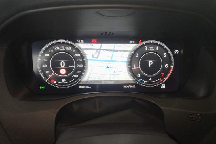 Used Jaguar XEL 2020 2.0T 250 PS R-DYNAMIC HSE Luxury Sport Edition Instrument Cluster