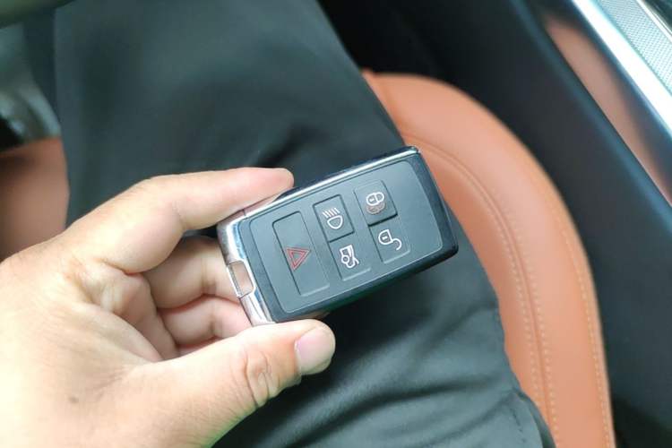 Used Jaguar XEL 2020 2.0T 200 PS R-DYNAMIC S Advanced Sport Edition Interior 1