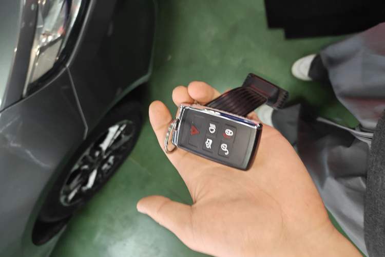Used Jaguar XEL 2020 2.0T 200PS R-DYNAMIC Youth Sports Edition Interior 1