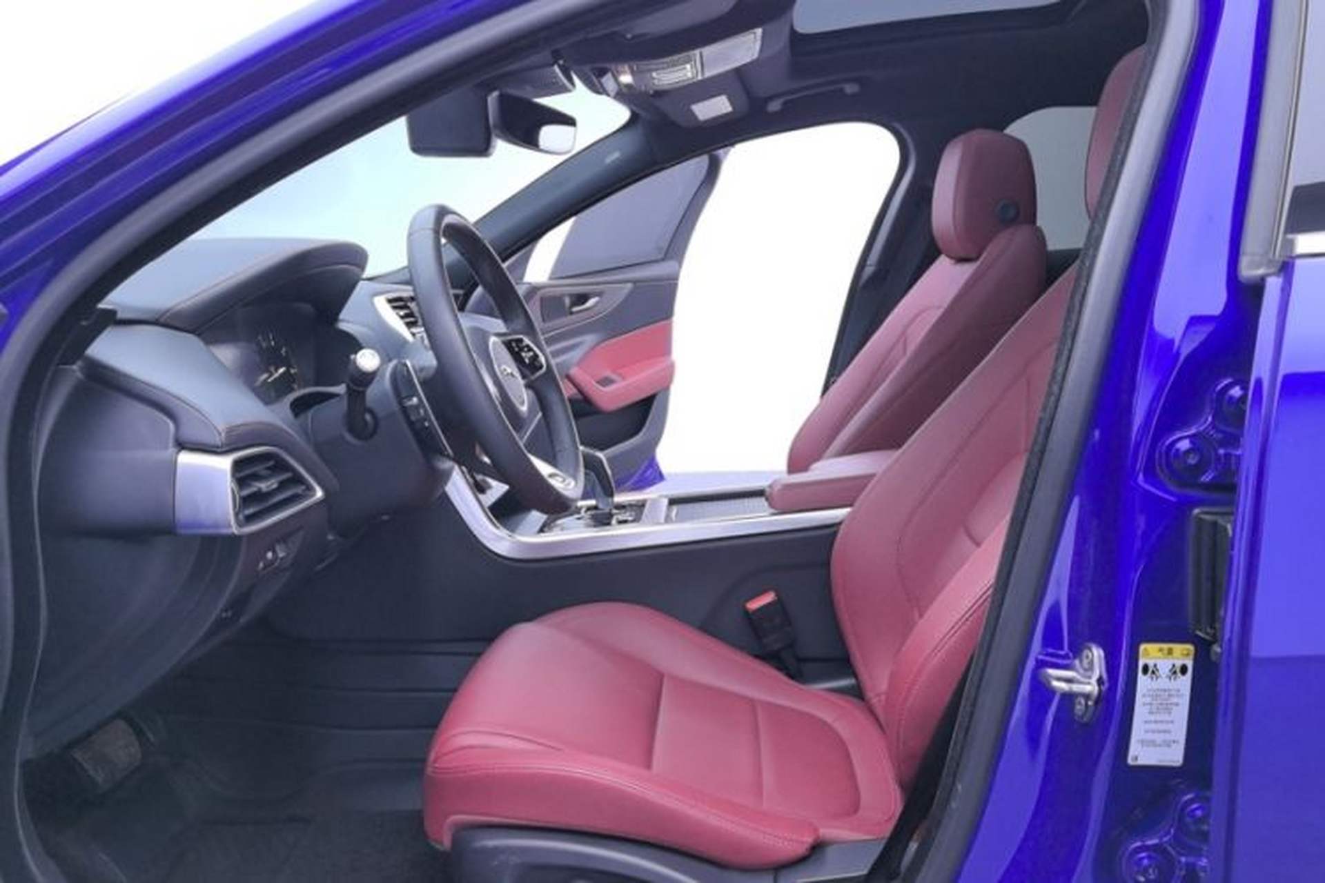 Used Jaguar XEL 2020 2.0T 200 PS R-DYNAMIC S Advanced Sport Edition Interior 12