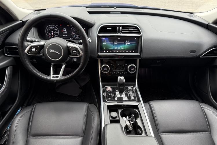 Used Jaguar XEL 2020 2.0T 250 PS SE Tech-Elegant Edition Interior 2