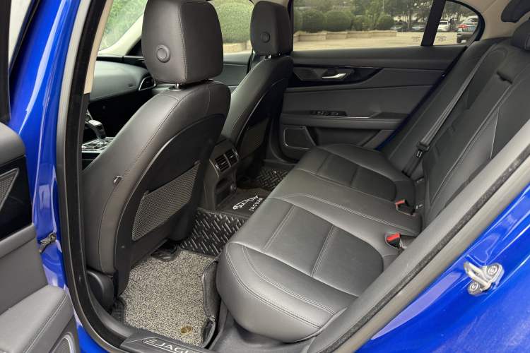 Used Jaguar XEL 2020 2.0T 250 PS SE Tech-Elegant Edition Interior 3