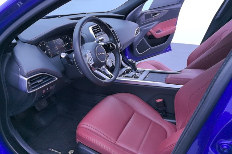 Used Jaguar XEL 2020 2.0T 200 PS R-DYNAMIC S Advanced Sport Edition Interior 3