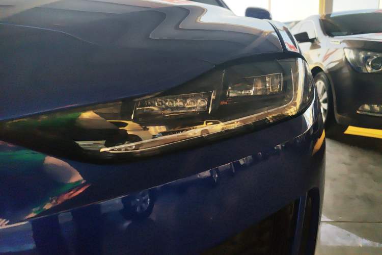 Used Jaguar XEL 2020 2.0T 200 PS R-DYNAMIC S Advanced Sport Edition Left Front Headlight