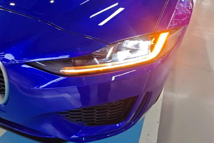 Used Jaguar XEL 2020 2.0T 200 PS R-DYNAMIC S Advanced Sport Edition Left Front Headlight