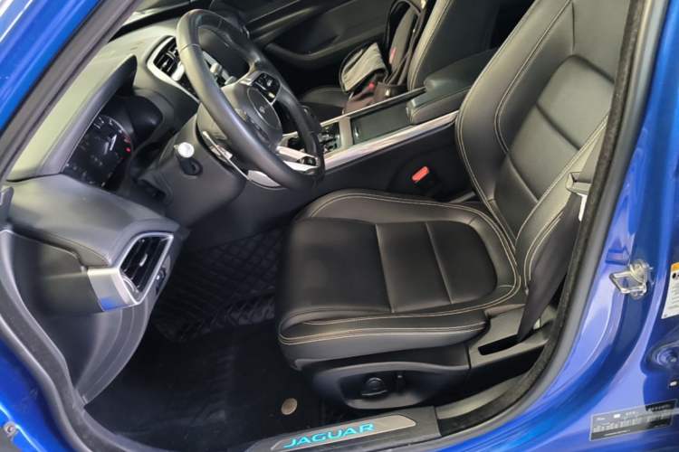 Used Jaguar XEL 2020 2.0T 200 PS R-DYNAMIC S Advanced Sport Edition Left Front Seat