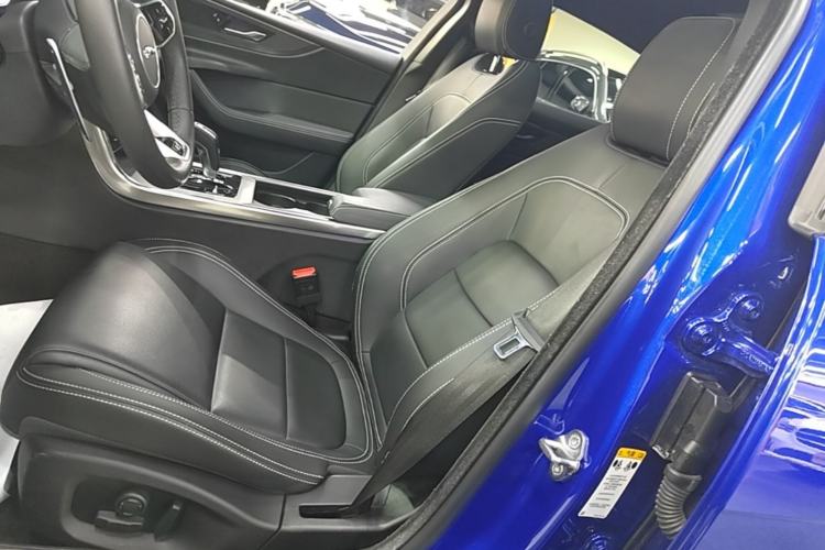 Used Jaguar XEL 2020 2.0T 200 PS R-DYNAMIC S Advanced Sport Edition Left Front Seat