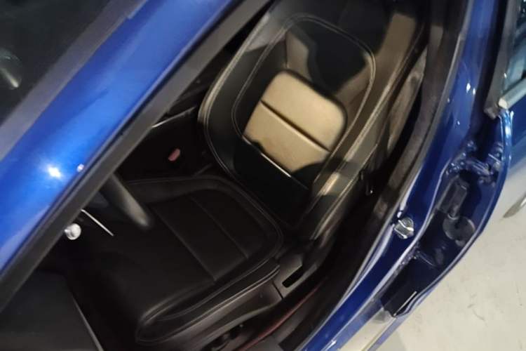 Used Jaguar XEL 2020 2.0T 200 PS R-DYNAMIC S Advanced Sport Edition Left Front Seat