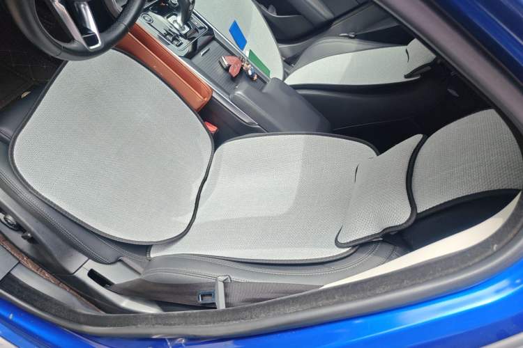 Used Jaguar XEL 2020 2.0T 200 PS S Advanced Elegance Edition Left Front Seat