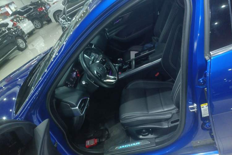 Used Jaguar XEL 2020 2.0T 200PS R-DYNAMIC Youth Sports Edition Left Front Seat