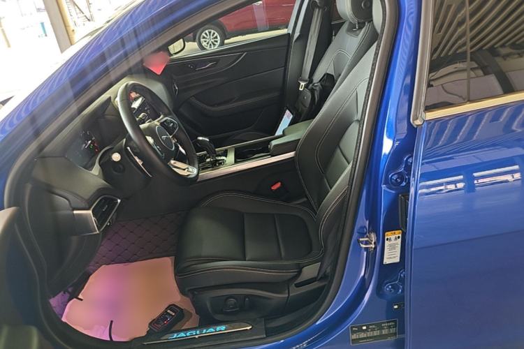 Used Jaguar XEL 2020 2.0T 200 PS R-DYNAMIC S Advanced Sport Edition Left Front Seat