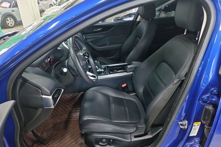 Used Jaguar XEL 2020 2.0T 200 PS S Advanced Elegance Edition Left Front Seat