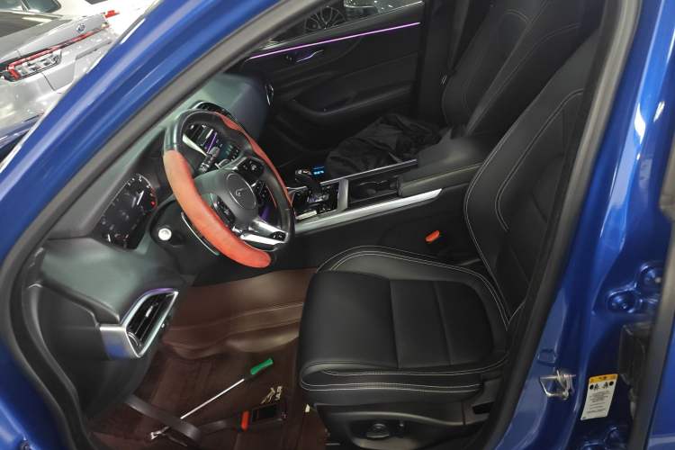 Used Jaguar XEL 2020 2.0T 200PS R-DYNAMIC Youth Sports Edition Left Front Seat