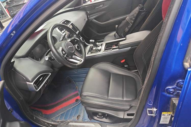 Used Jaguar XEL 2020 2.0T 200 PS R-DYNAMIC S Advanced Sport Edition Left Front Seat