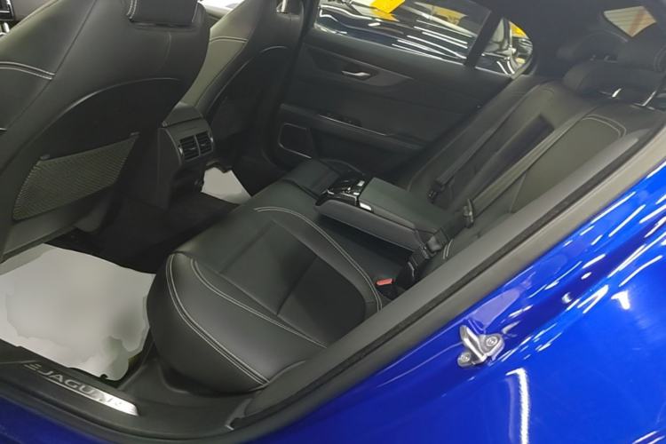 Used Jaguar XEL 2020 2.0T 200 PS R-DYNAMIC S Advanced Sport Edition Left Rear Seat