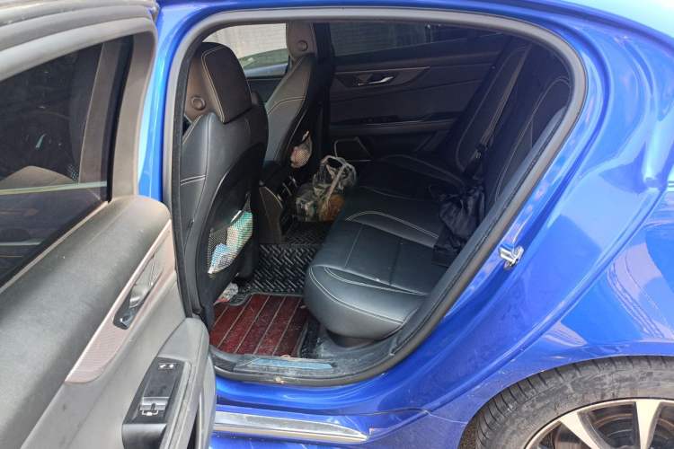 Used Jaguar XEL 2020 2.0T 200PS R-DYNAMIC Youth Sports Edition Left Rear Seat