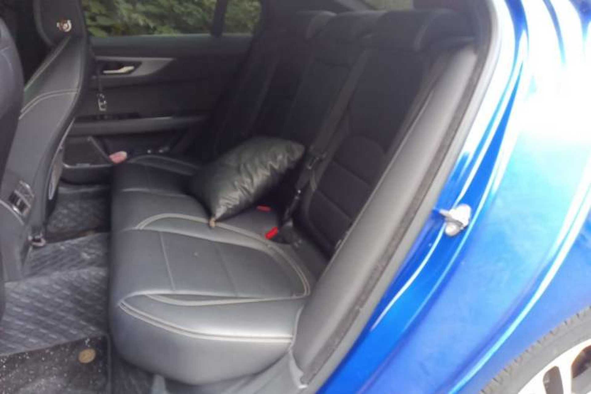 Used Jaguar XEL 2020 2.0T 200 PS R-DYNAMIC S Advanced Sport Edition Left Rear Seat