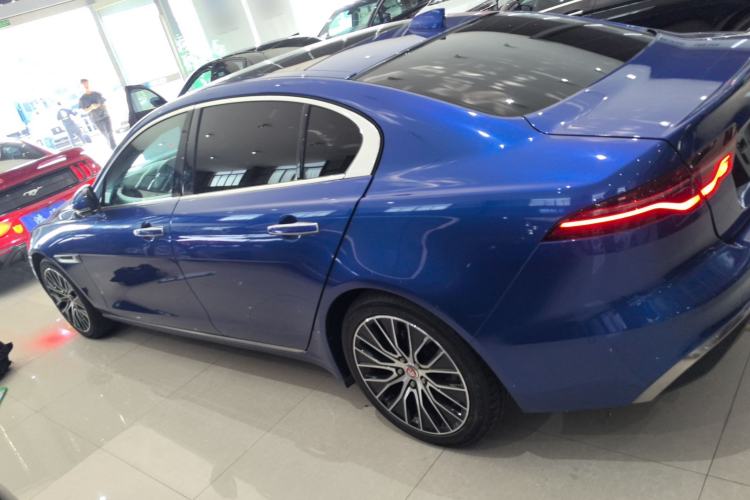 Used Jaguar XEL 2020 2.0T 200 PS S Advanced Elegance Edition Left Side