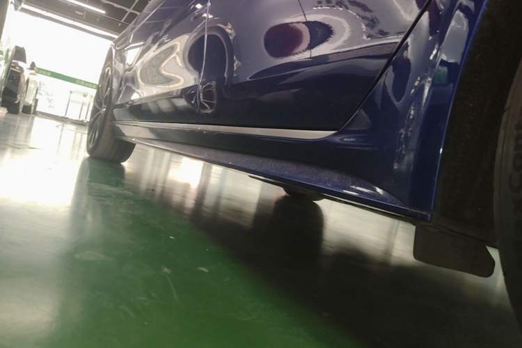 Used Jaguar XEL 2020 2.0T 250 PS R-DYNAMIC HSE Luxury Sport Edition Left Side Sill
