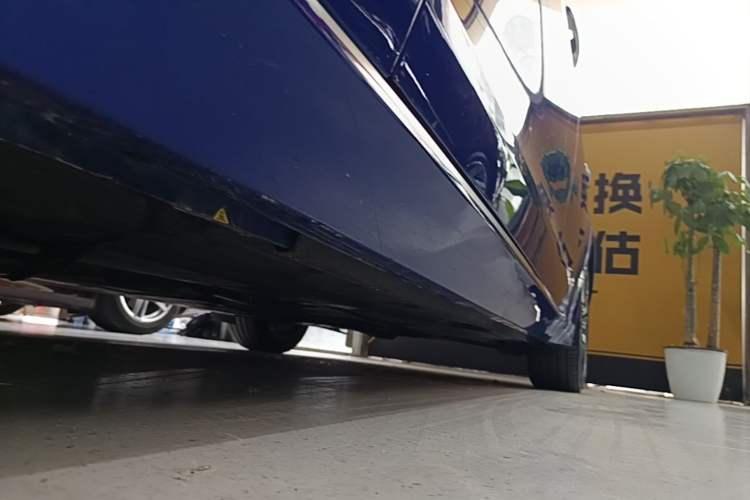 Used Jaguar XEL 2020 2.0T 200 PS S Advanced Elegance Edition Left Side Sill