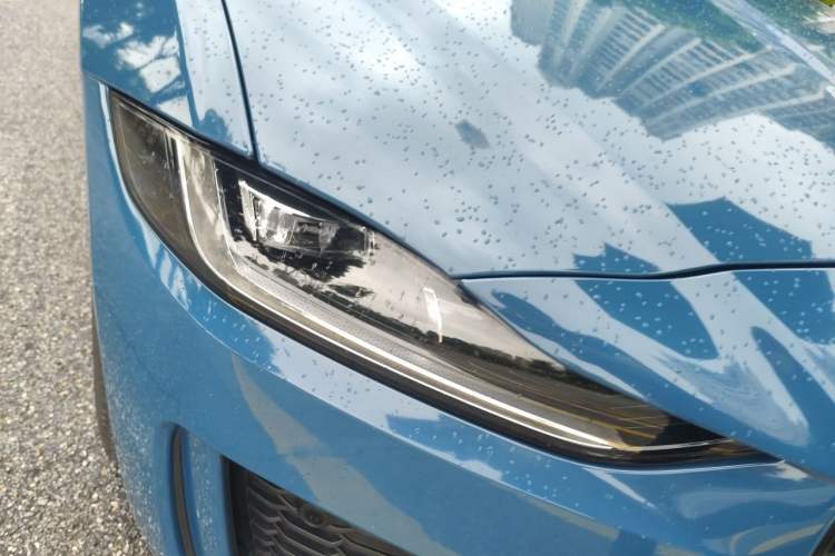 Used Jaguar XEL 2020 2.0T 200 PS R-DYNAMIC S Advanced Sport Edition Right Front Headlight