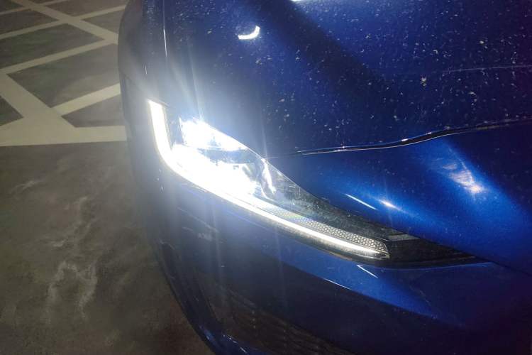 Used Jaguar XEL 2020 2.0T 200 PS R-DYNAMIC S Advanced Sport Edition Right Front Headlight