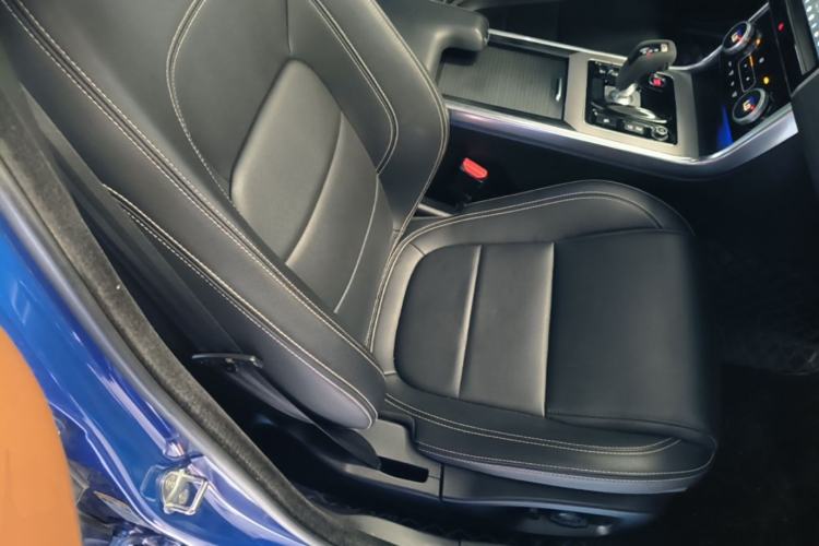 Used Jaguar XEL 2020 2.0T 200 PS R-DYNAMIC S Advanced Sport Edition Right Front Seat