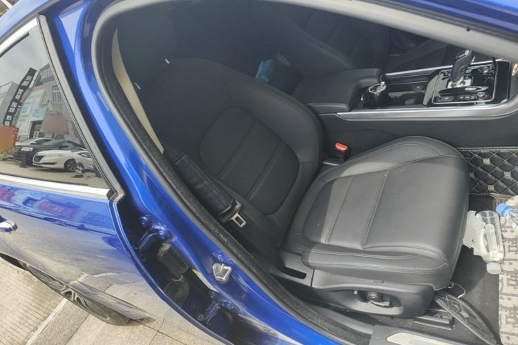 Used Jaguar XEL 2020 2.0T 200 PS S Advanced Elegance Edition Right Front Seat
