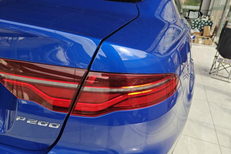 Used Jaguar XEL 2020 2.0T 200PS R-DYNAMIC Youth Sports Edition Right Rear Taillight