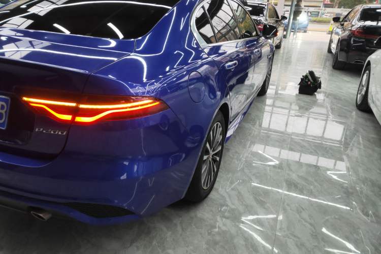 Used Jaguar XEL 2020 2.0T 200PS R-DYNAMIC Youth Sports Edition Right Rear Taillight