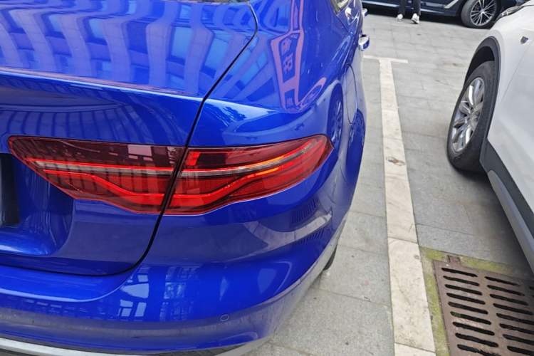 Used Jaguar XEL 2020 2.0T 200 PS R-DYNAMIC S Advanced Sport Edition Right Rear Taillight