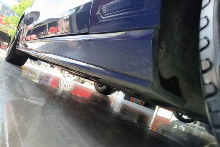 Used Jaguar XEL 2020 2.0T 200 PS R-DYNAMIC S Advanced Sport Edition Right Side Sill