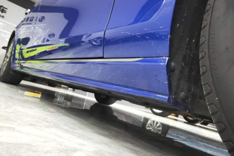 Used Jaguar XEL 2020 2.0T 200PS R-DYNAMIC Youth Sports Edition Right Side Sill