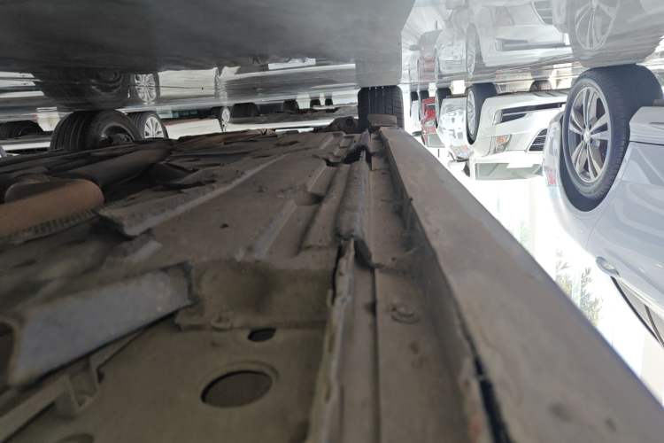 Used Jaguar XEL 2020 2.0T 200PS R-DYNAMIC Youth Sports Edition Right Side Sill