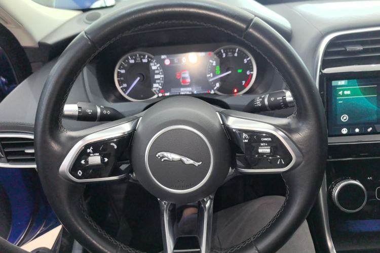Used Jaguar XEL 2020 2.0T 200 PS S Advanced Elegance Edition Steering Wheel