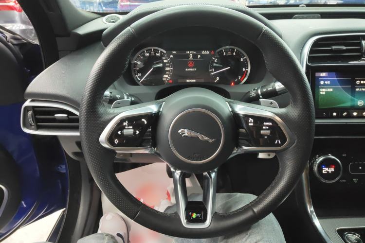 Used Jaguar XEL 2020 2.0T 200PS R-DYNAMIC Youth Sports Edition Steering Wheel