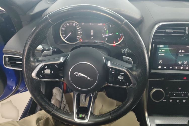Used Jaguar XEL 2020 2.0T 200 PS R-DYNAMIC S Advanced Sport Edition Steering Wheel