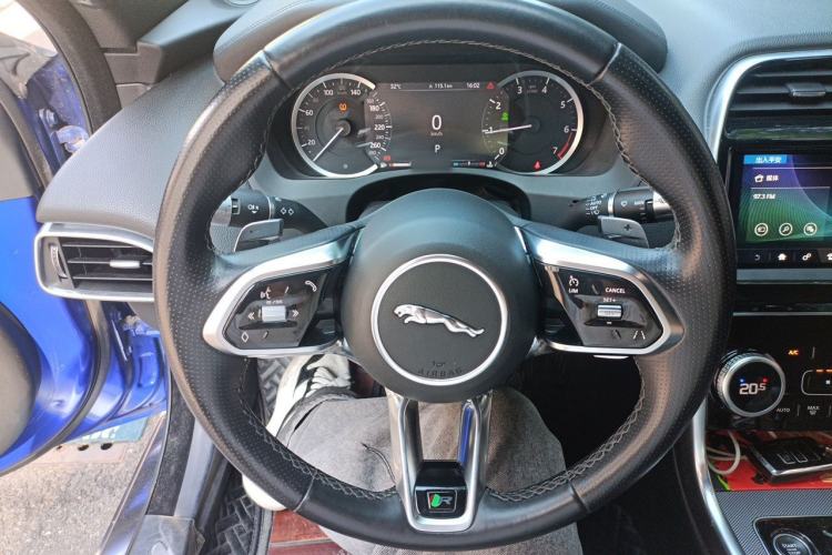 Used Jaguar XEL 2020 2.0T 200PS R-DYNAMIC Youth Sports Edition Steering Wheel