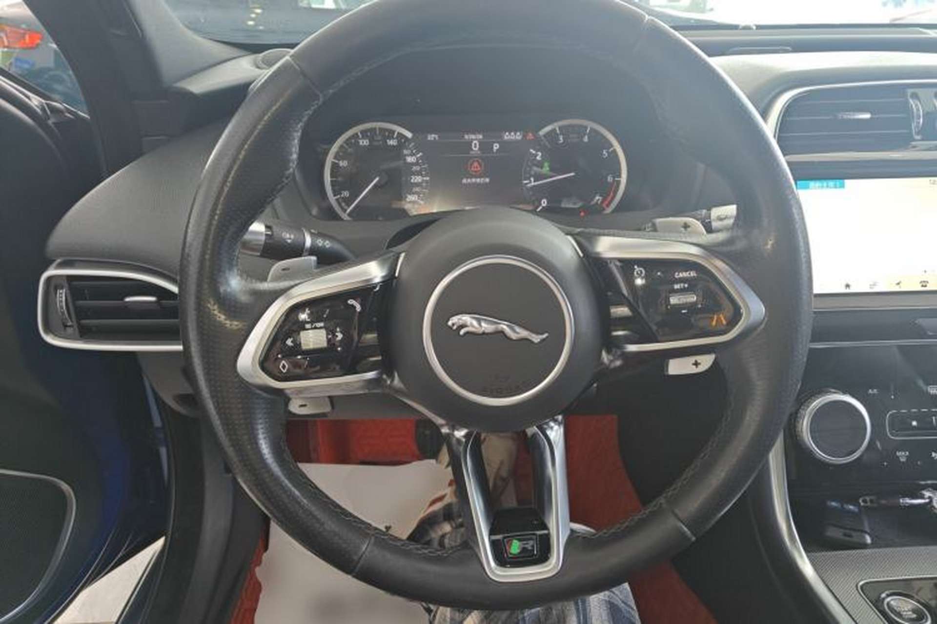 Used Jaguar XEL 2020 2.0T 200PS R-DYNAMIC Youth Sports Edition Steering Wheel