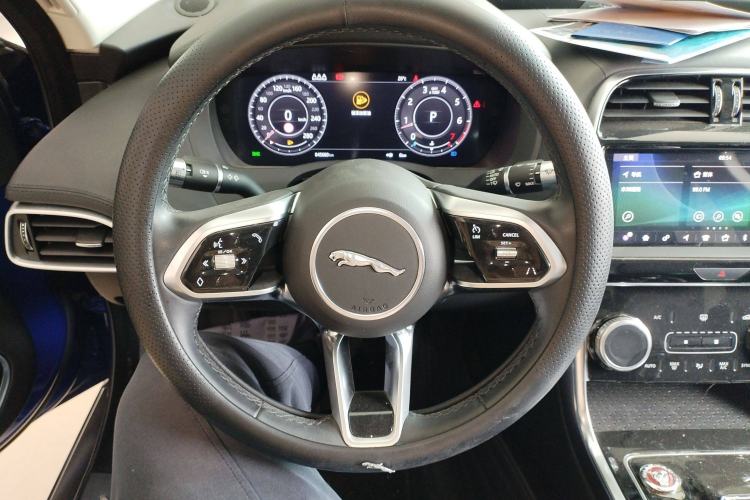 Used Jaguar XEL 2020 2.0T 250 PS SE Tech-Elegant Edition Steering Wheel