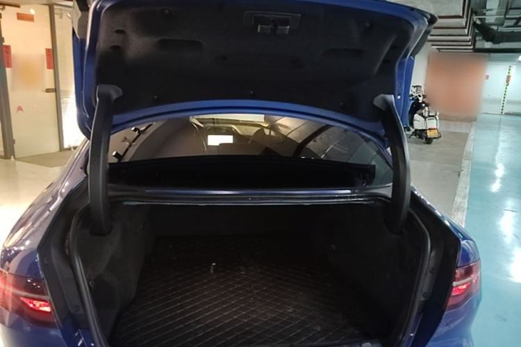 Used Jaguar XEL 2020 2.0T 200 PS R-DYNAMIC S Advanced Sport Edition Trunk