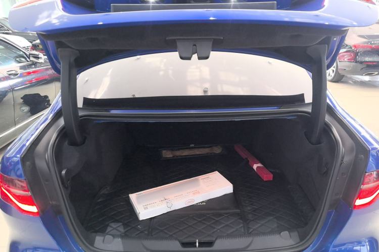 Used Jaguar XEL 2020 2.0T 200 PS S Advanced Elegance Edition Trunk